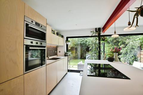2 bedroom end of terrace house for sale, Oak Mews, Cheshire SK9