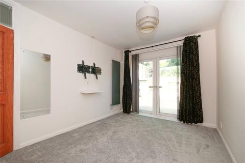2 bedroom bungalow to rent, Hollin Head, Shipley BD17