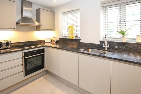 undefined, Bath Road, Bath BA2