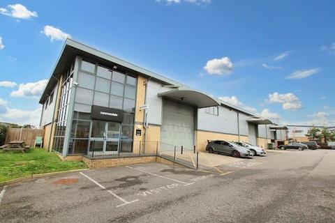 Distribution warehouse to rent, Vantage Way Poole BH12 4NU