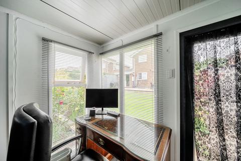 36 Lavender Road, Basingstoke, RG22 5NL