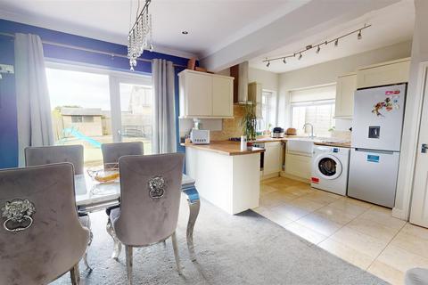 3 bedroom semi-detached house for sale, Burnside Avenue, Shelf, Halifax