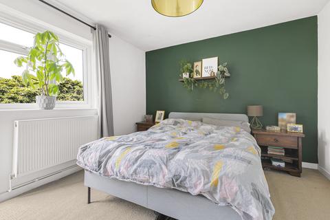 undefined, Carlton Drive, Putney, SW15