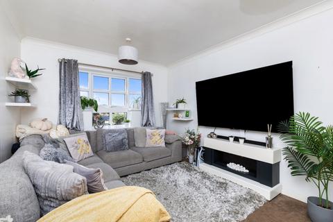 3 bedroom flat for sale, South Point Emerald Quay