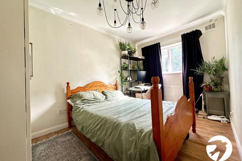 90 Alwold Crescent, London, SE12 9AH