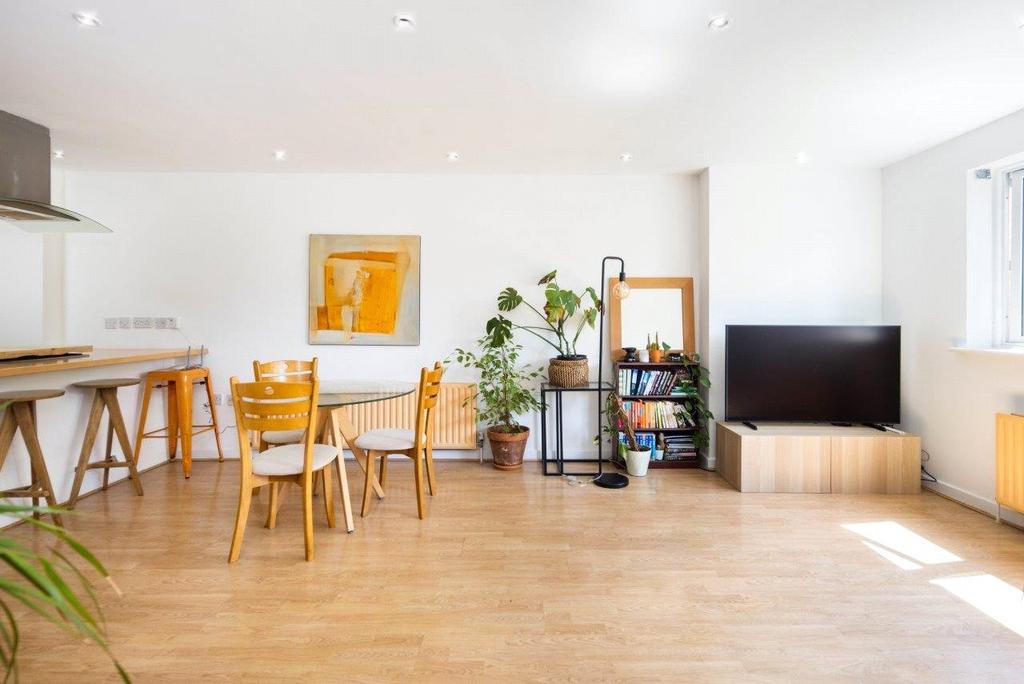 Living Room/Kitchen