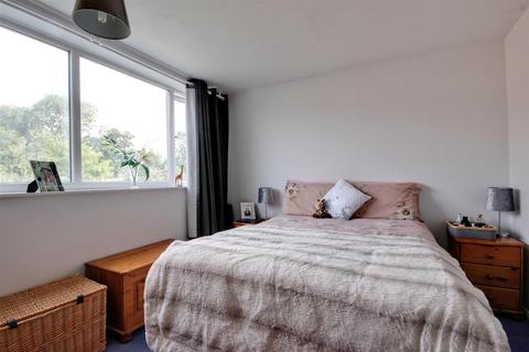 14 Collynson Close, Willerby, Hull, HU10 6AS