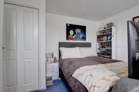 14 Collynson Close, Willerby, Hull, HU10 6AS
