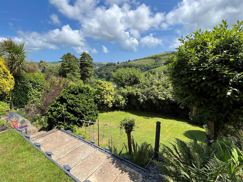 Garden 2.jpg