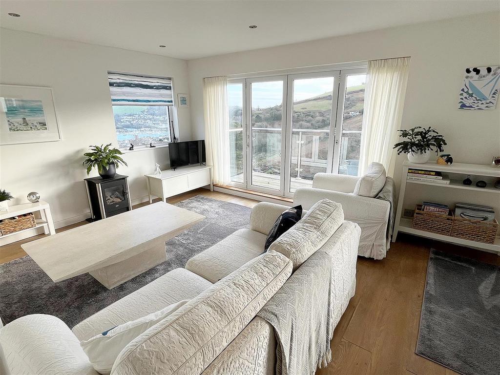 Sitting Room 2.jpg