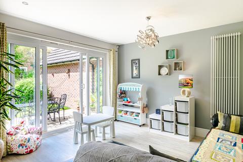 8 Bartlett Way, Sherburn In Elmet, Leeds, LS25 6FS