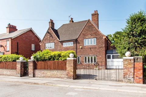 undefined, The Dolls House, Avenue Road, Chesterfield
