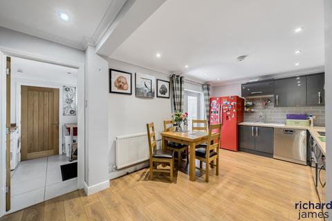 4 bedroom terraced house for sale, Coronation Road, Wroughton, Swindon, SN4