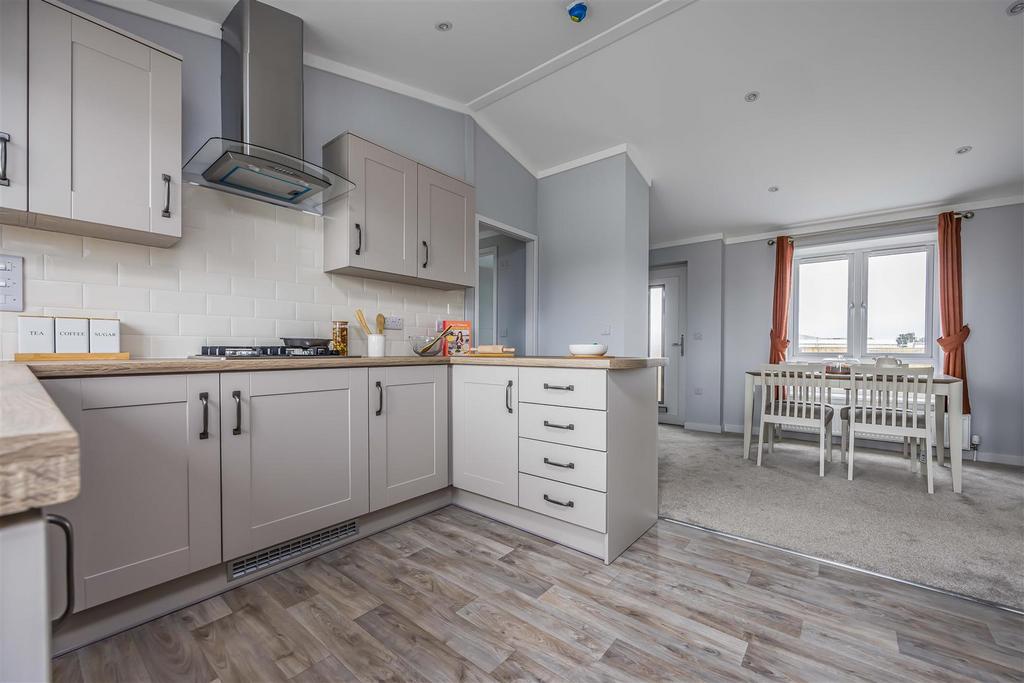 Plot 26 Littlehampton Marina-Small-Portico Marketin