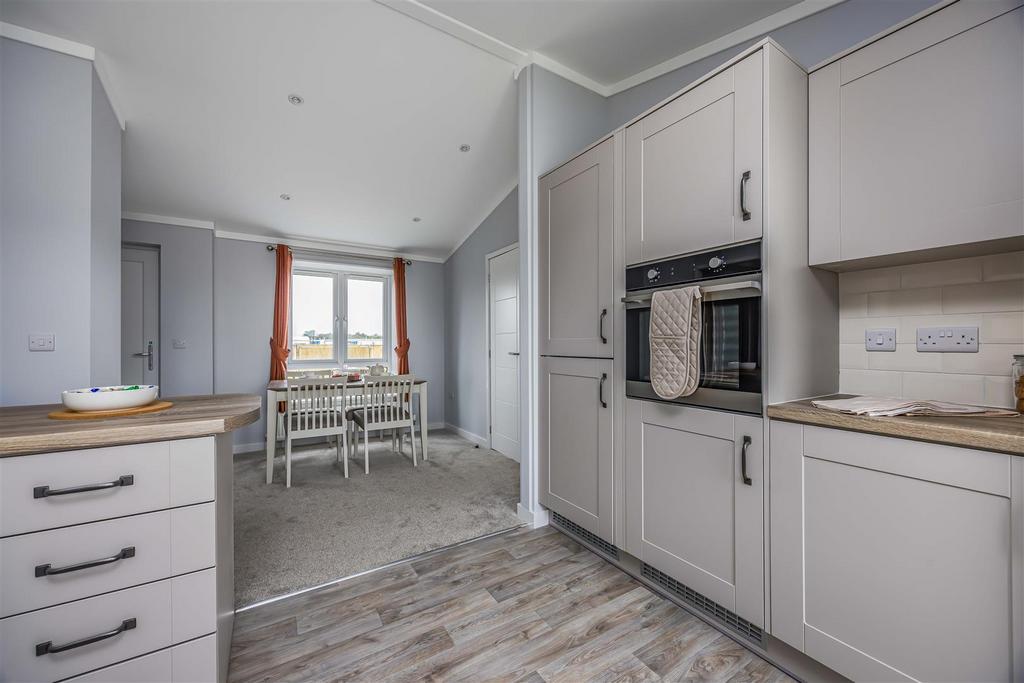 Plot 26 Littlehampton Marina-Small-Portico Marketin