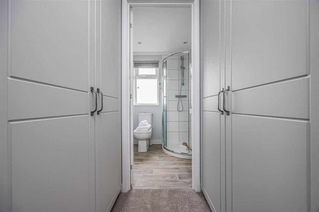 Plot 26 Littlehampton Marina-Small-Portico Marketin
