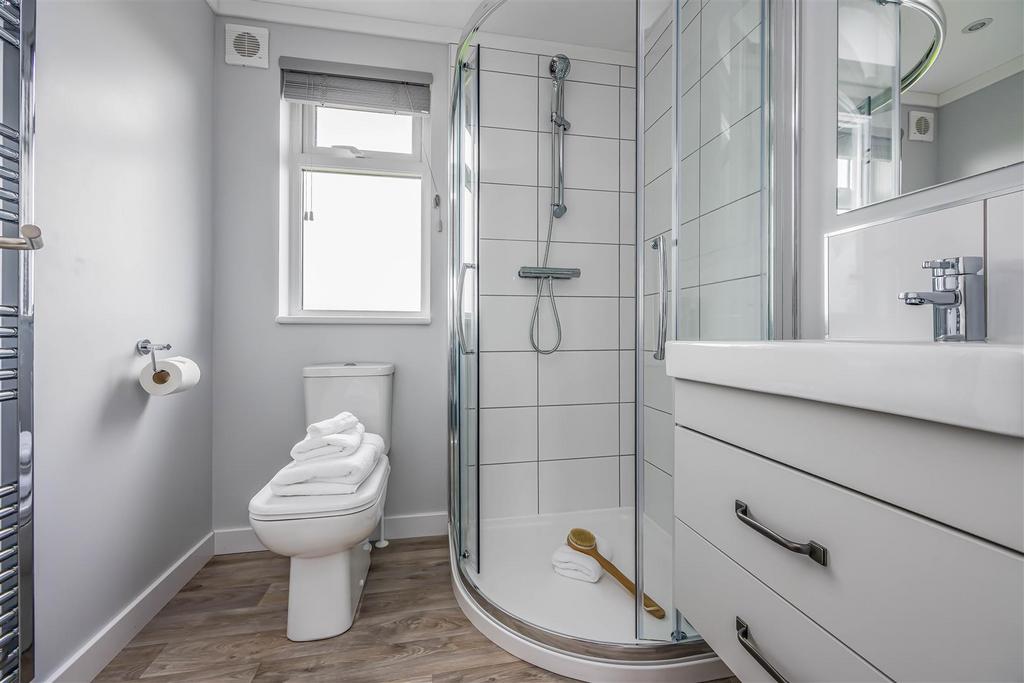Plot 26 Littlehampton Marina-Small-Portico Marketin