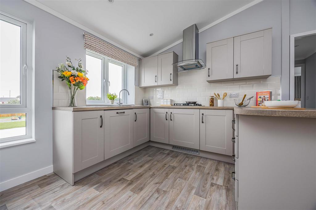 Plot 26 Littlehampton Marina-Small-Portico Marketin