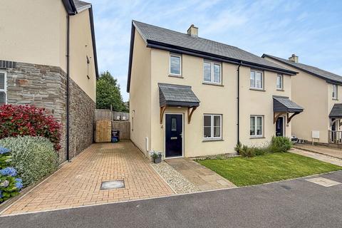 4 Lower Broad Park, West Down, Ilfracombe, EX34 8FQ