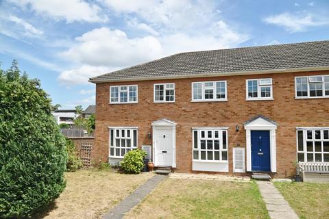 3 bedroom end of terrace house for sale, Queen Annes Close, Twickenham TW2