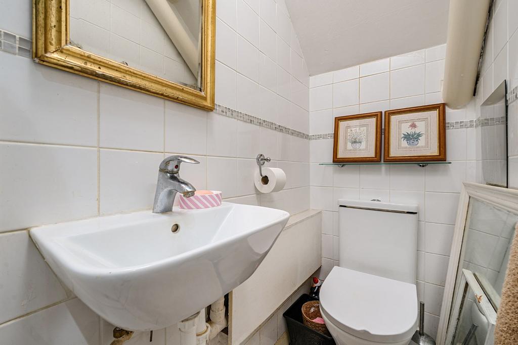 Ground Floor Wc