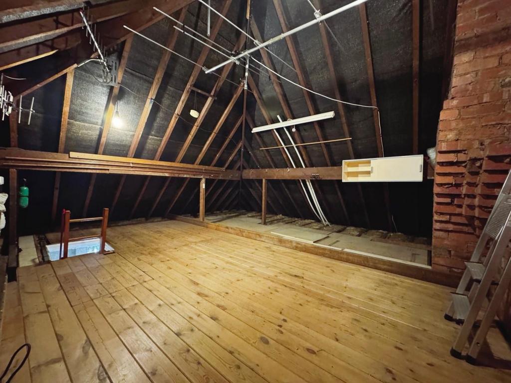 LOFT 01.jpg