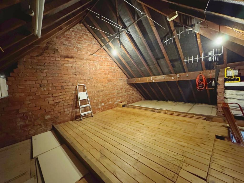 LOFT 02.jpg