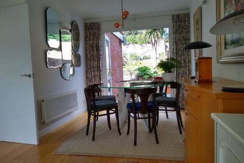 8 Connop Way, Frimley, Camberley, GU16 8RX