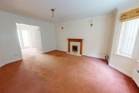 4 bedroom detached house for sale, Upper Hall View, Northowram, Halifax