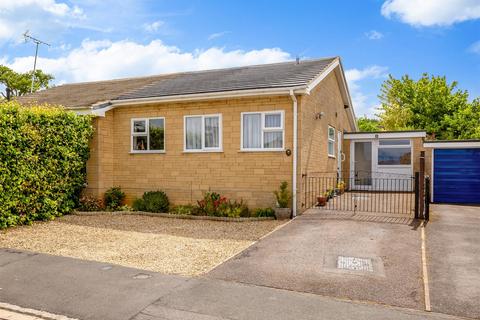 26 Elm Crescent, Charlbury, Chipping Norton, OX7 3PZ