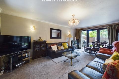 5 bedroom detached house for sale, Meadow Gardens, Staines-upon-Thames TW18
