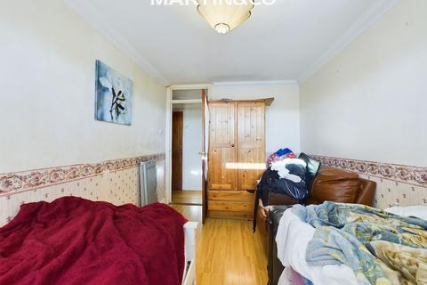 3 bedroom apartment for sale, Lud Lodge, Ashford TW15