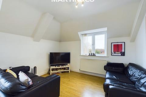 2 bedroom apartment for sale, Henley Court, Egham TW20
