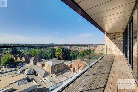 2 bedroom apartment for sale, Epsom House, Staines Upon Thames TW18