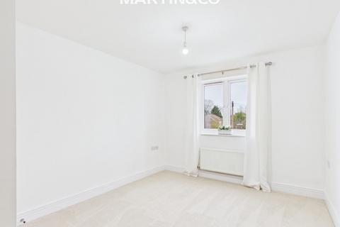 1 bedroom apartment for sale, The Rushes, Staines-upon-Thames TW18