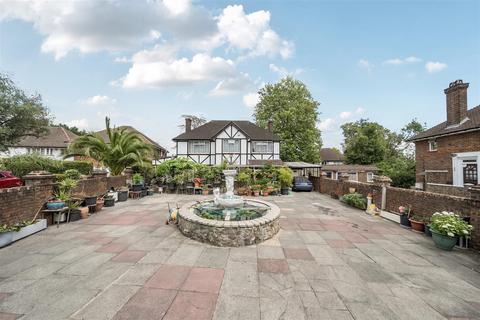 undefined, Lancaster Road, London