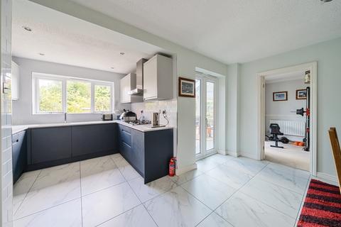 17 Bath Road, Bracebridge Heath, Lincoln, LN4 2TU