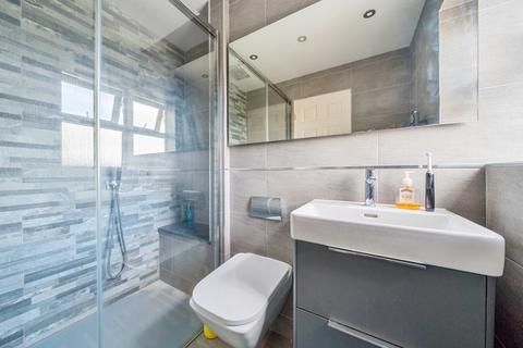 17 Bath Road, Bracebridge Heath, Lincoln, LN4 2TU
