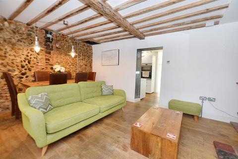 undefined, Angel Yard, Sheringham