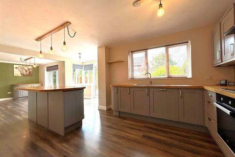 4 Beach Close, Evesham, WR11 1GH