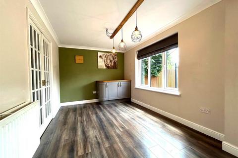 4 Beach Close, Evesham, WR11 1GH