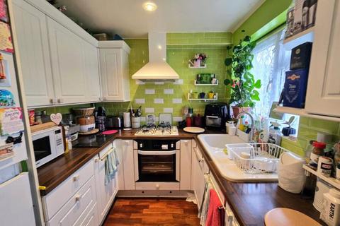 undefined, Westlake Close, Greater London, Hayes, UB4 9RT