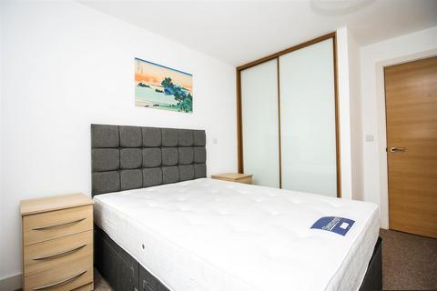 1 bedroom apartment to rent, Canal Wharf, 18 Waterfront Walk