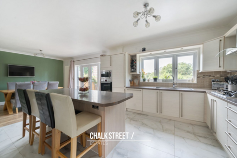 5 bedroom semi-detached house for sale, Abbs Cross Lane, Hornchurch, RM12