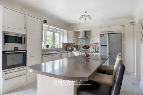 5 bedroom semi-detached house for sale, Abbs Cross Lane, Hornchurch, RM12