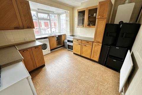 undefined, Warbreck Drive, Bispham FY2