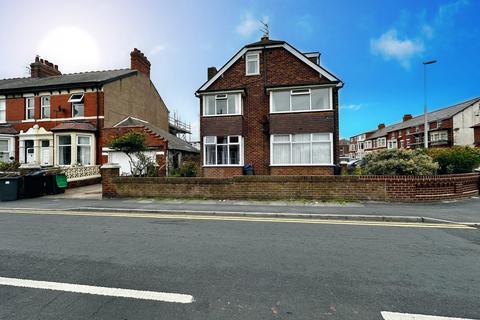 undefined, Warbreck Drive, Bispham FY2