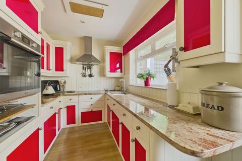 2 bedroom detached bungalow for sale, Southfield Avenue, Preston, Paignton