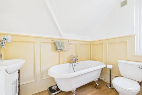 2 bedroom detached bungalow for sale, Southfield Avenue, Preston, Paignton
