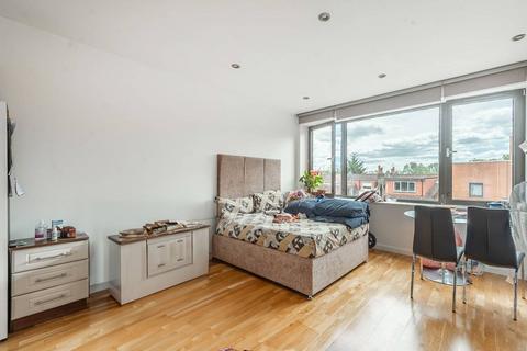 undefined, Peterborough Road, Harrow, HA1